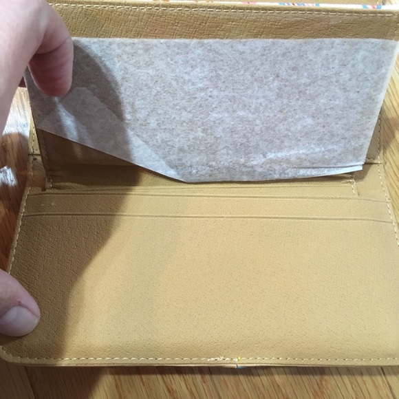 NWOT Brentano Wallet - Picture 5 of 7